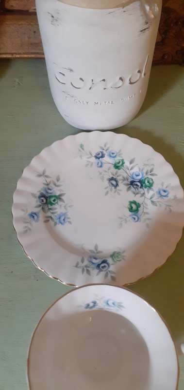 ROYAL ALBERT INSPIRATION TRIO
