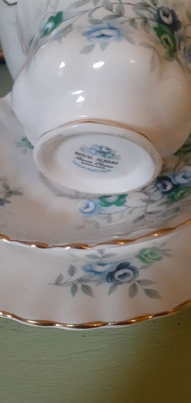 ROYAL ALBERT INSPIRATION TRIO