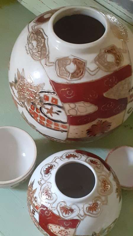 Set of 2 Imari Ginger Jars in Gold Brown and Cream