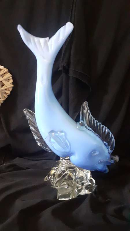 MURANO,Magnificent Light Blue Sculptured Glass Fish