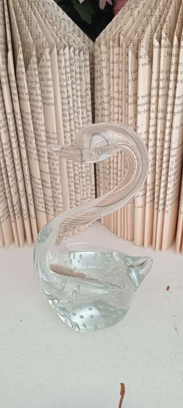 Murano Clear Glass Swan with Bullicante Bubbles