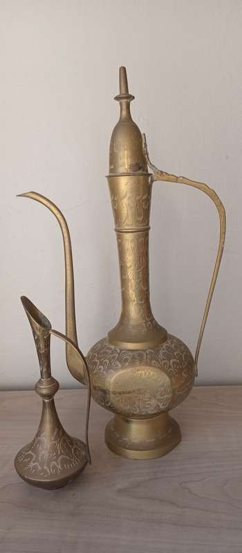 **R1 !!! START**Brass Tall 41cm Kettle and small Budd Vase