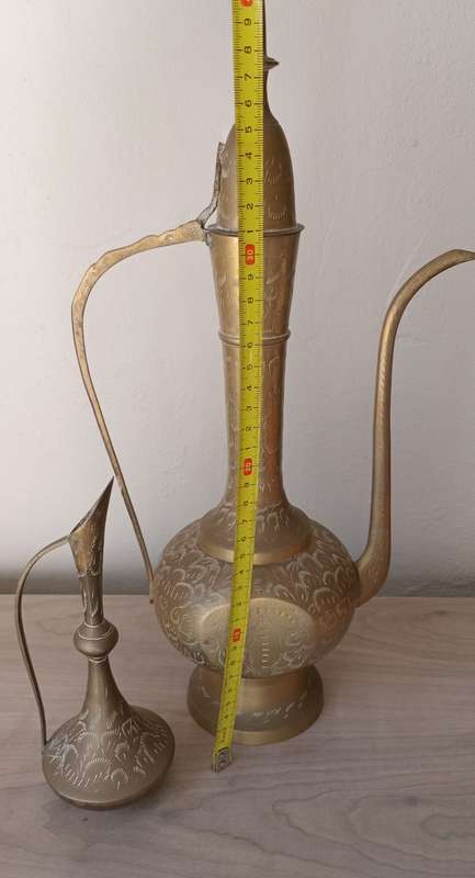 **R1 !!! START**Brass Tall 41cm Kettle and small Budd Vase