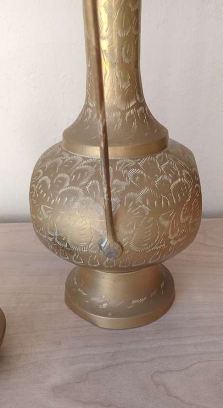 **R1 !!! START**Brass Tall 41cm Kettle and small Budd Vase