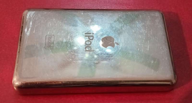 Apple iPod classic 6th Generation Black (160 GB)