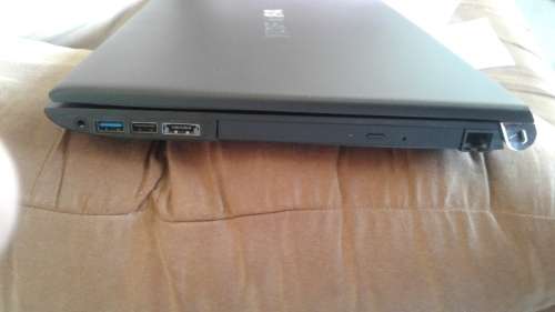 Toshiba Tecra R950-15.6"-Core i7 @ 3.0-3.7GHZ 8gb Ram 500 GB HDD-AMD Dedicated(Total graphics 2.4gb)