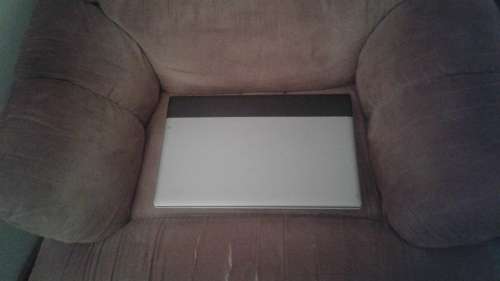 SamsungRV511-15.6 laptop Intel Core i5-480M@2.70GHz 4GB RAM, 618GB 1.7GB Graphics+Speakers Very Loud