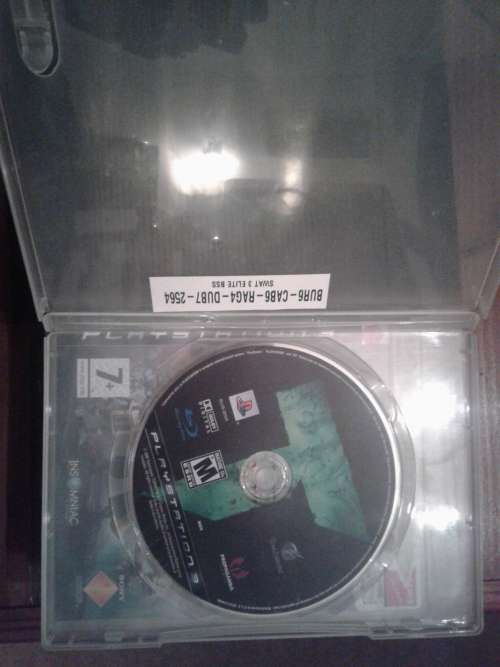 Playstation 3 500gb slim  2 wireless  controllers , 12 games pack and hdmi cable