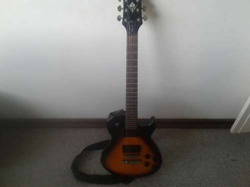 Washburn Win 14  Electric Guitar