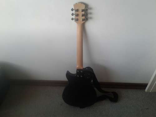 Washburn Win 14  Electric Guitar