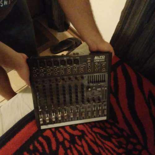 ALTO LIVE 1202 PROFESSIONAL LIVE 12-CHANNEL/2-BUS MIXER