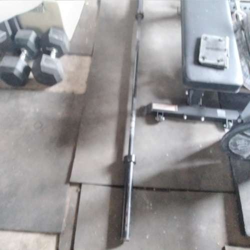Powercore 6.0 Olympic Barbell 20kg (black) comes with 2 Collars (Silver) Only R30 Shipping
