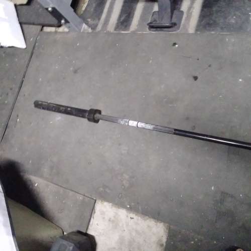 Powercore 6.0 Olympic Barbell 20kg (black) comes with 2 Collars (Silver) Only R30 Shipping