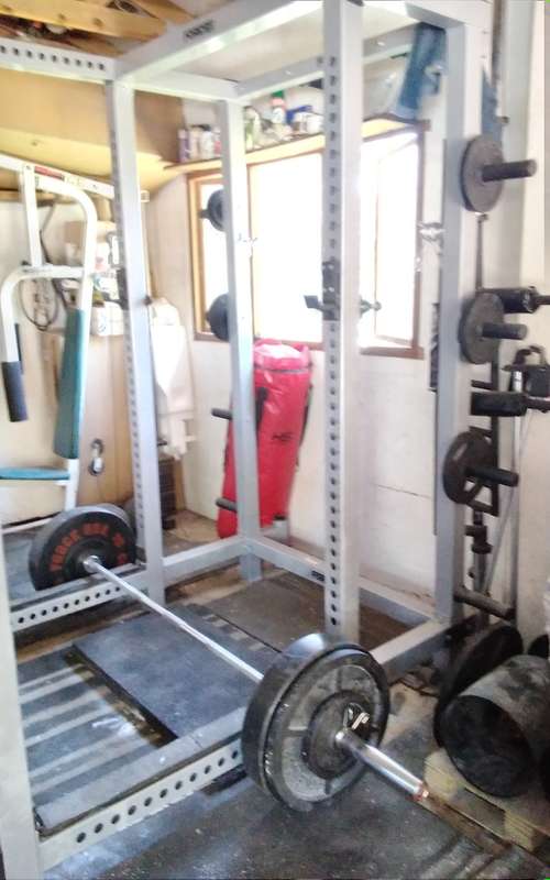 HEAVY DUTY Force USA Commercial Power Rack 455kg Weight Rating with Many Features Accessories, Beast
