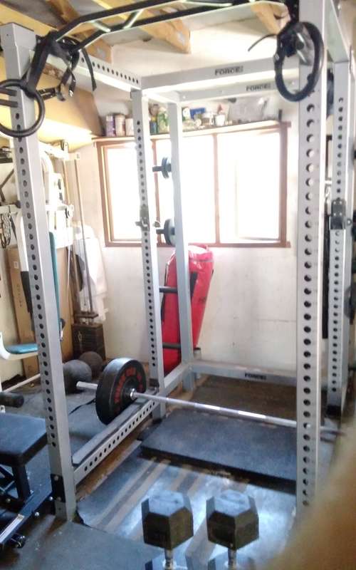 HEAVY DUTY Force USA Commercial Power Rack 455kg Weight Rating with Many Features Accessories, Beast