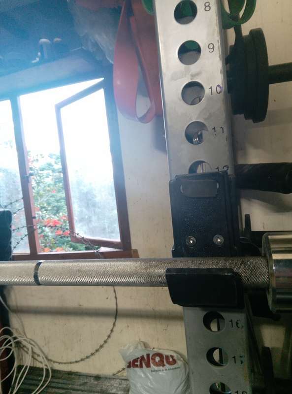 HEAVY DUTY Force USA Commercial Power Rack 455kg Weight Rating with Many Features Accessories, Beast