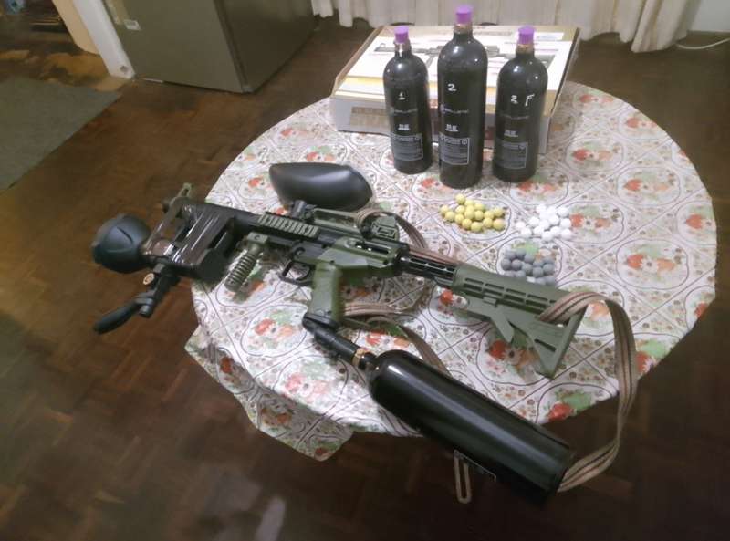 Tippmann Chronus Tactical PaintballGun,Solid Ammo,Co2 tanks, Co2 onoff switch and other accessories