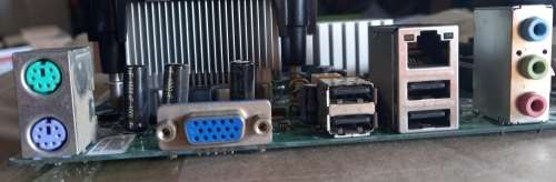 Clean PCB With CPU and CPU Fan Working 100%