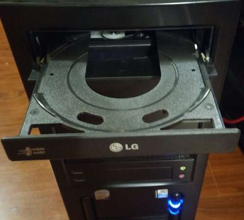Large Desktop 4CORE CPU, GPU, SSD,  2TB HDD,WIFI, USB 3 Multi Card Reader Module, 500W PSU