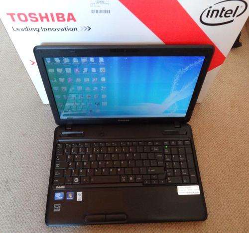 Toshiba Satellite C660 Dual Core Celeron 15.6" Laptop. 2GB RAM. 320GB HDD. Boxed Like New.