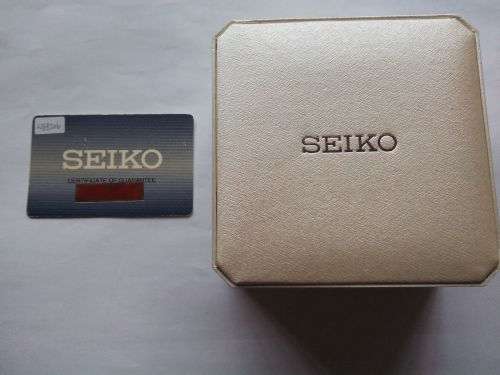 SEIKO DISPLAY WATCH BOX - HAVE A LOOK