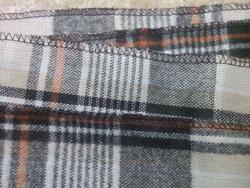 A Nice Checked Scarf (Grey and Beige)