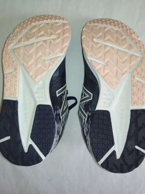 New Balance Sneakers/Running Shoes (Brand-new!) UK Size: 4 (Women)