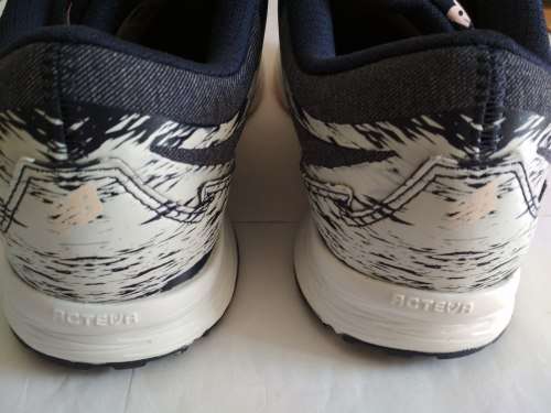 New Balance Sneakers/Running Shoes (Brand-new!) UK Size: 4 (Women)