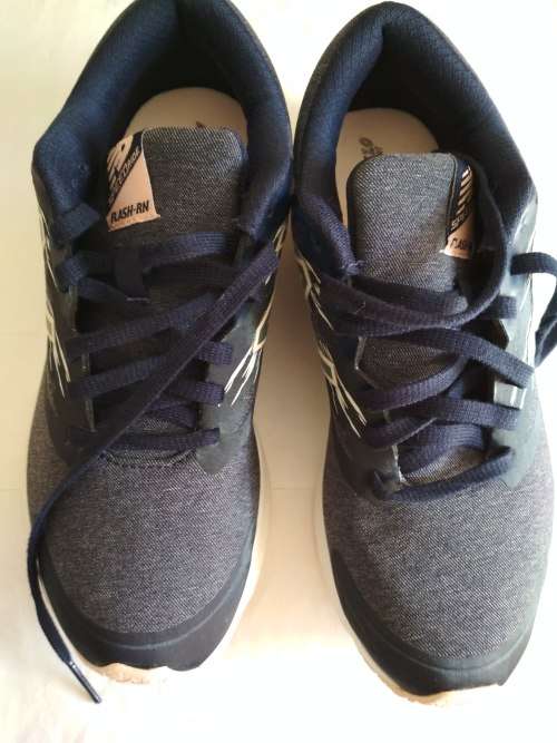 New Balance Sneakers/Running Shoes (Brand-new!) UK Size: 4 (Women)