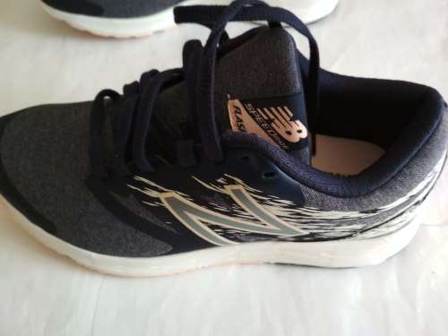 New Balance Sneakers/Running Shoes (Brand-new!) UK Size: 4 (Women)