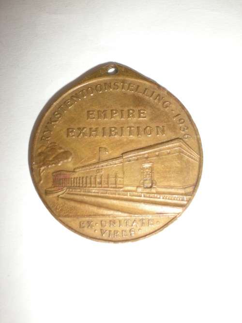 2* Medallion coin - Empire exhibition Jhb 1936/ Royal visit 1947 south africa