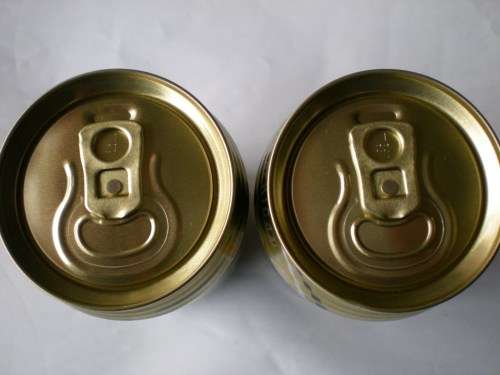 Vintage / Classic Sealed Gold Castle Beer tins