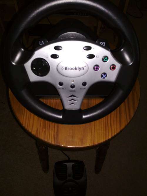 PS2 Steering Wheel Racing Wheel with Peals (Brooklyn Booster 2800)