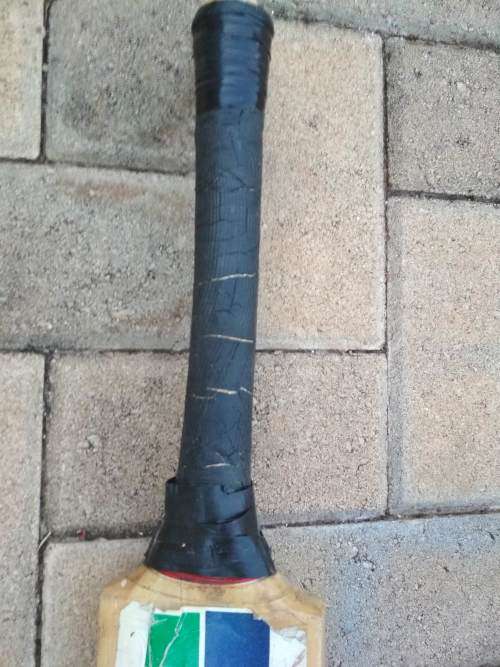 Cricket Bat (Gain More)