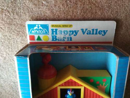 Happy Valley Barn (My Kids) - Musical Wind-Up Toy