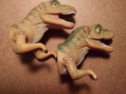 Jurassic Park The Lost World Dinosaur Finger Puppets Lot of 2 Amblin 1996
