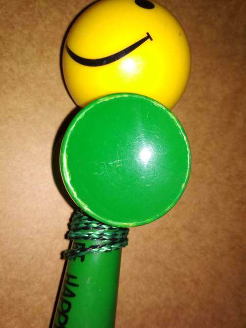 Kendama / Swingamajig Trick Toy