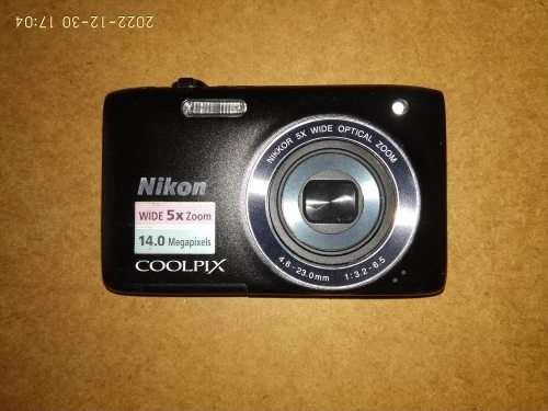 NIkon Coolpix camera for parts (not working)