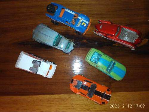 Model vehicles - 6 Mattel vehicles cars