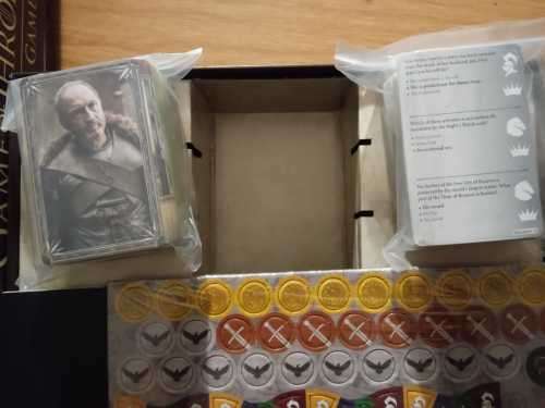 HBO Game of Thrones Trivia Board Game (Unpunched)