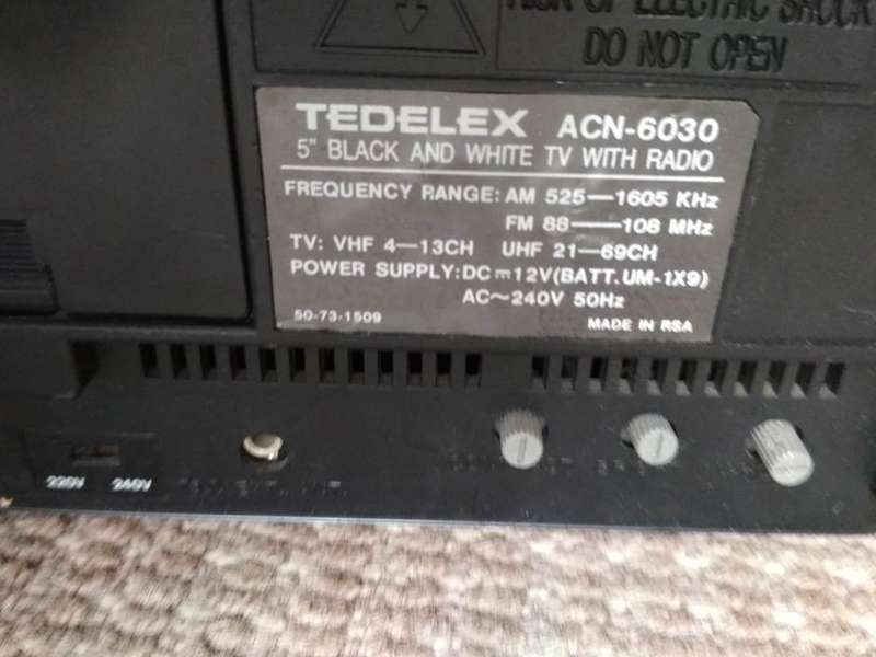 Vintage Tedelex 5` Black & White Portable TV, Radio & Simulcast (Tested & Working)
