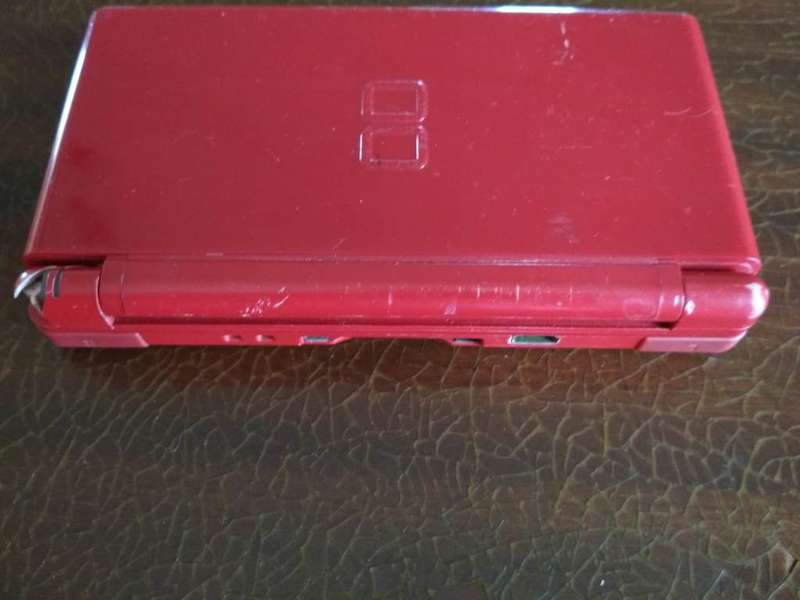 Nintendo DS Console Red With Samsung Stylus Pen, Carry Case & Games Bundle (Tested & Working)