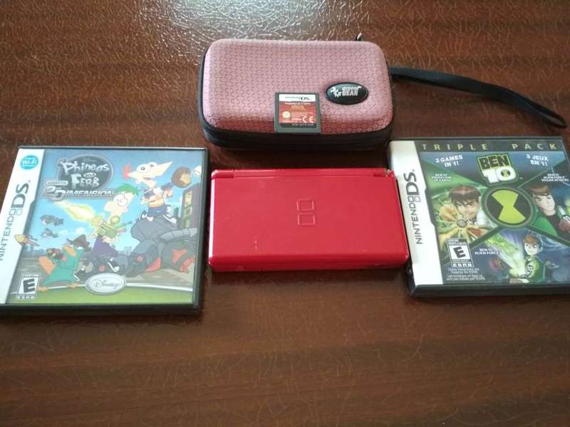 Nintendo DS Console Red With Samsung Stylus Pen, Carry Case & Games Bundle (Tested & Working)