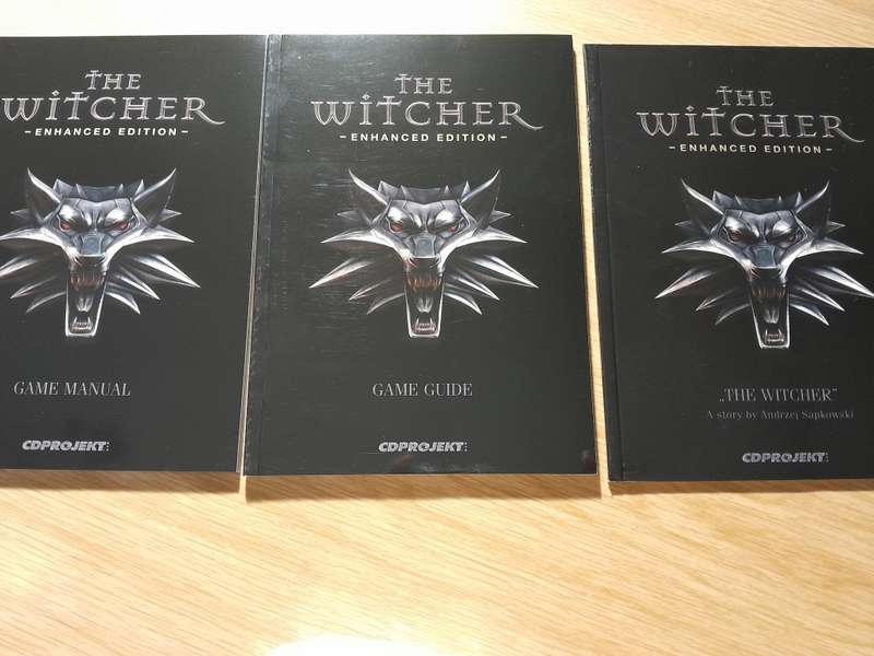 The Witcher Enchanced Edition CIB With Guides & Bonus DVDs & Content