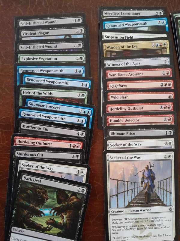 Magic The Gathering: Lot of 90 Khans of Tarkir / Fate Reforged cards (A2)