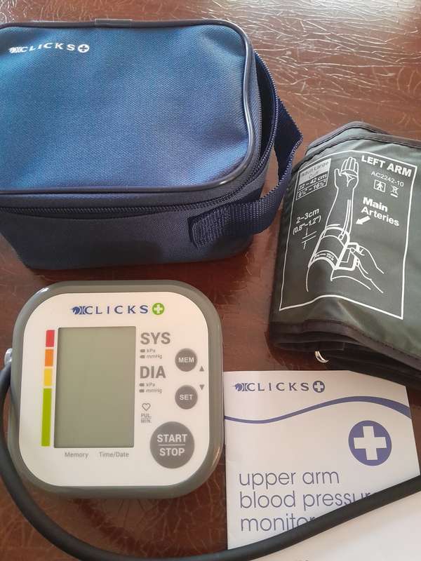 Clicks Blood Pressure Monitor - Upper Arm (Tested and Working)