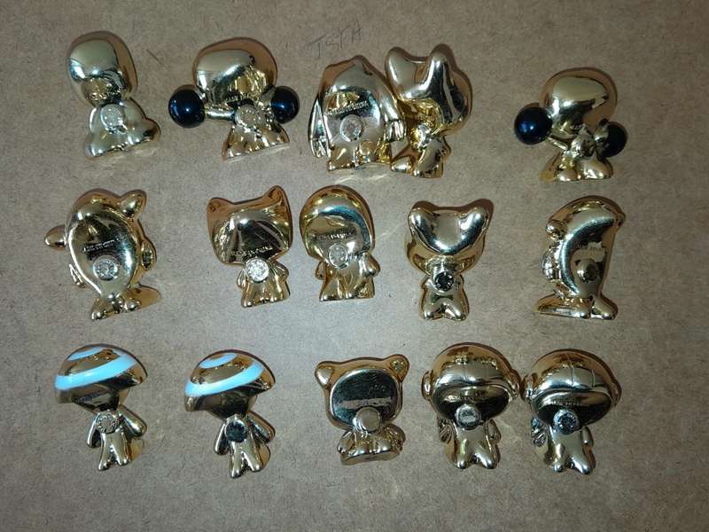 15xGogos Crazy Bones Gold Series Limited Edition & Tin