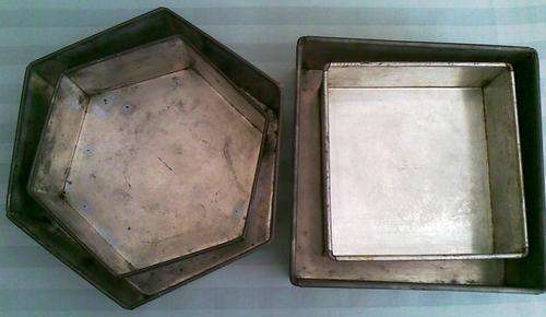 4 x Baking tins (+- 25 years old)