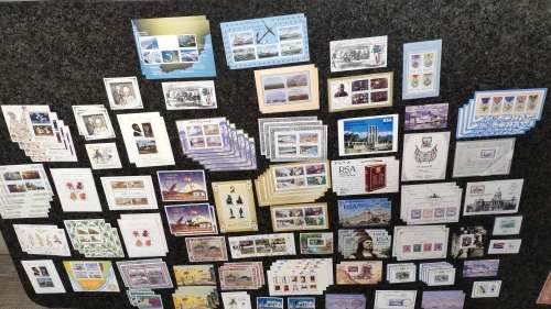 Booklets and Mini-sheets (>100) Mint and CTO