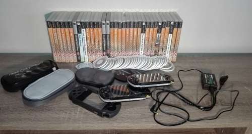 SONY PSP 3004 Bundle 2x PSP, 70 Games + Extras